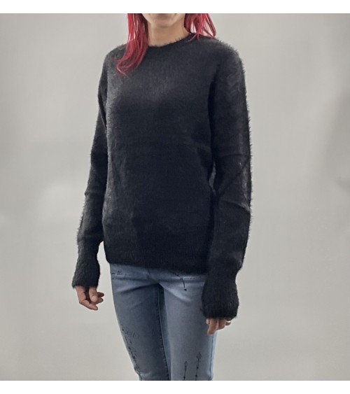 Pull noir douillet, Terranova